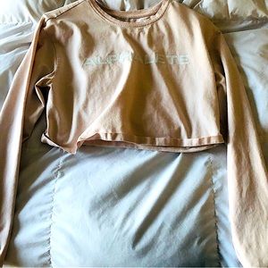Alphalete long sleeve crop top